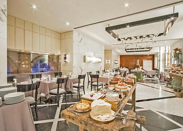 Hotel Anantara Palazzo Naiadi - A Leading Of The World 5*