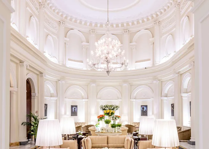 Anantara Palazzo Naiadi - A Leading Of The World Отель 5*