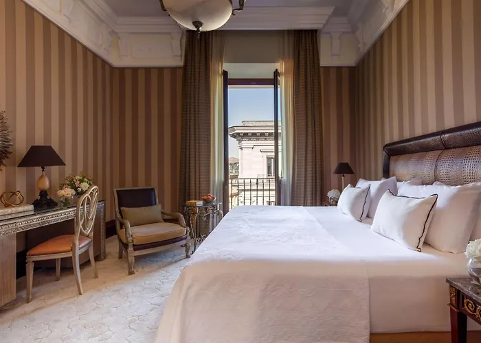 Отель Anantara Palazzo Naiadi - A Leading Of The World