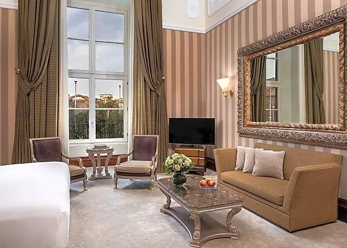 Отель Anantara Palazzo Naiadi - A Leading Of The World Рим